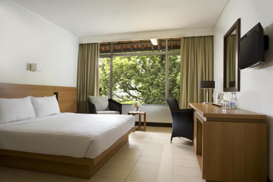 Hotel Santika Pasir Koja Bandung Exterior photo